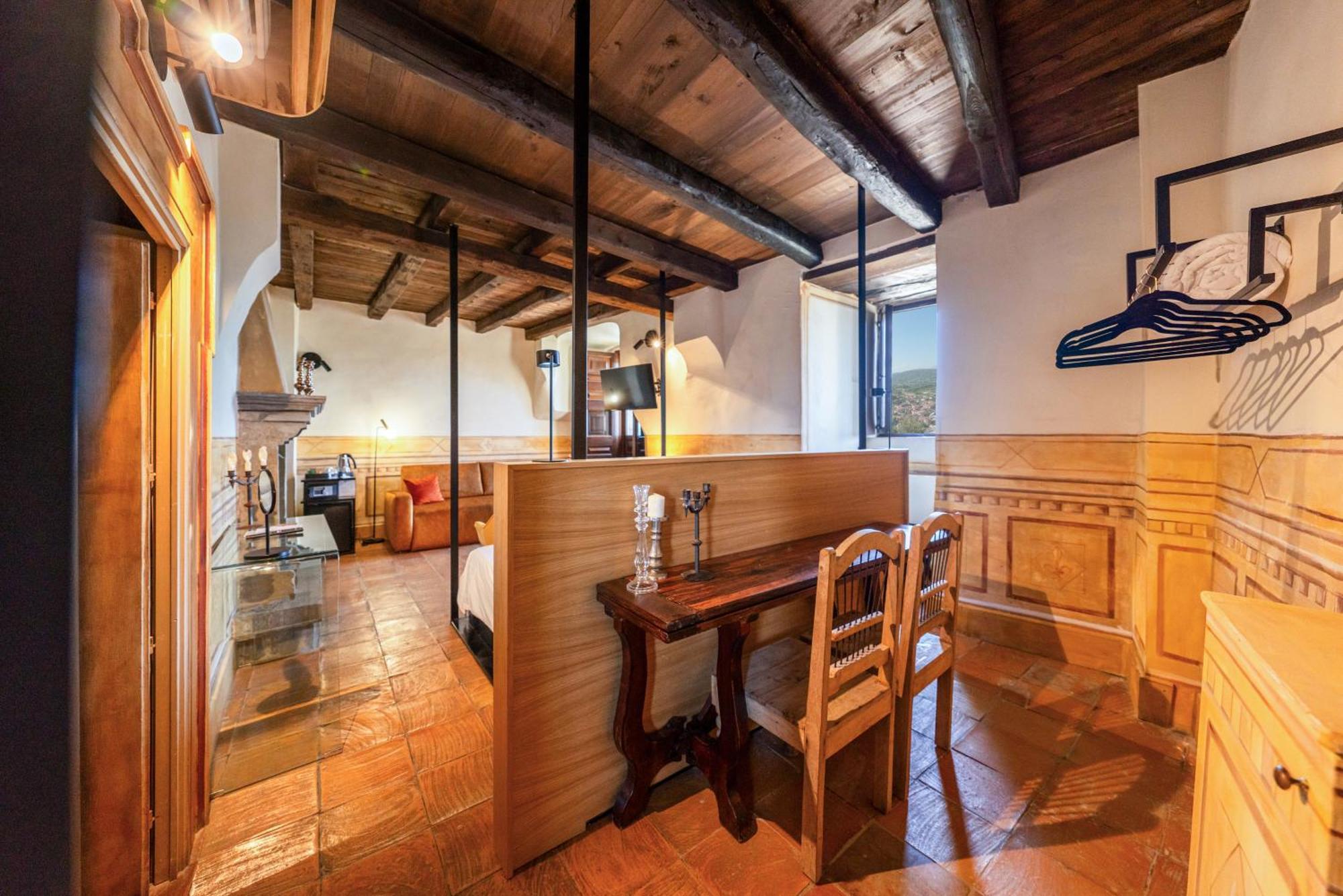 Hotel Castello Di Limatola Extérieur photo